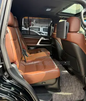 Toyota Land Cruiser 2019 Silver