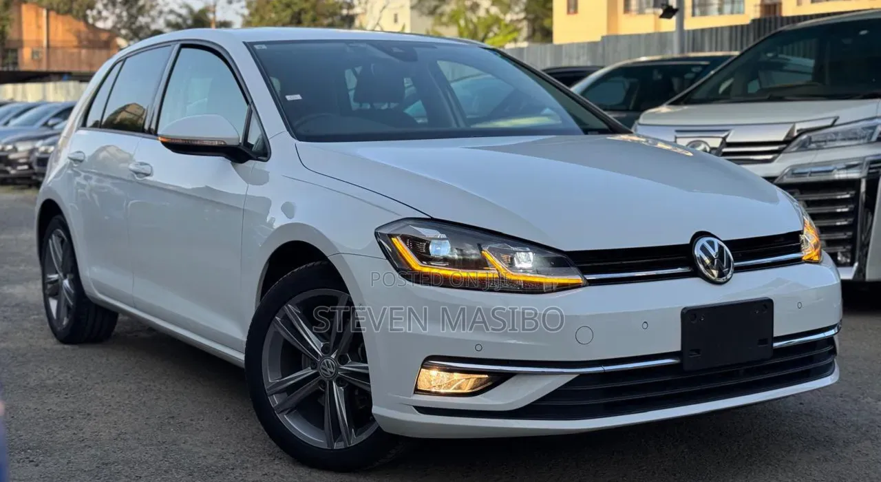 Volkswagen Golf 2019 White
