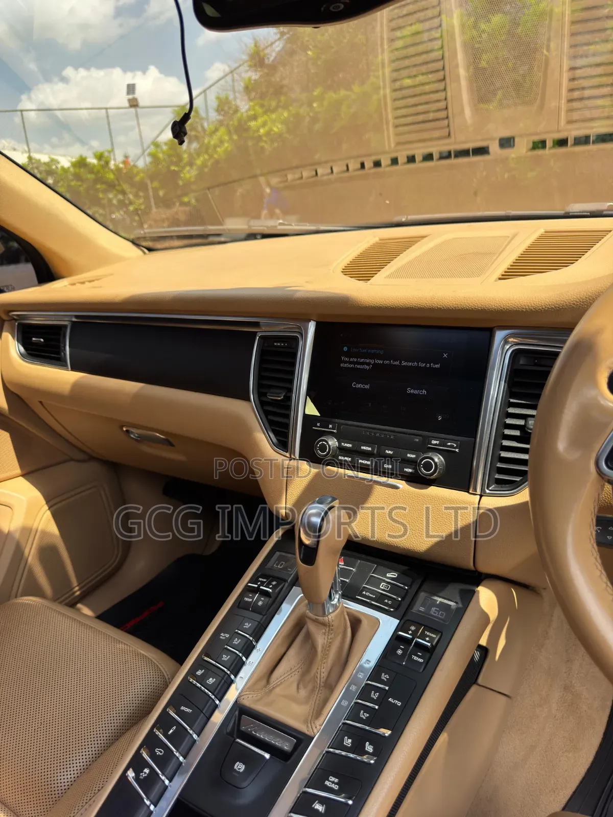 Porsche Macan Base 2017 Brown