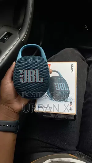 JBL Clip 5