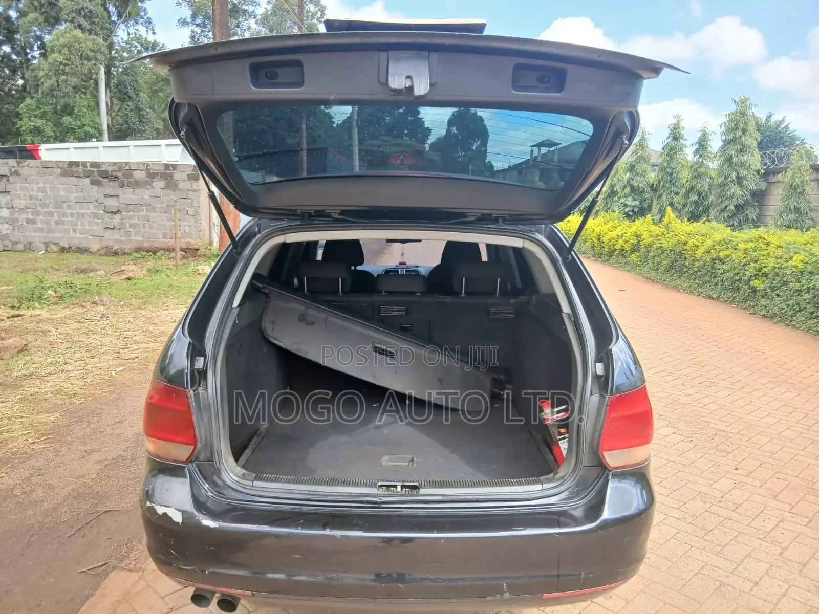 Volkswagen Golf Variant 2011 Black