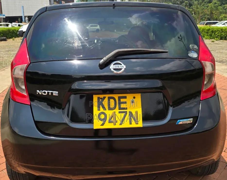 Nissan Note 2015 Black