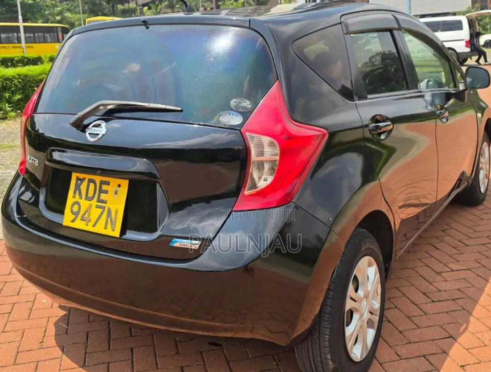 Nissan Note 2015 Black