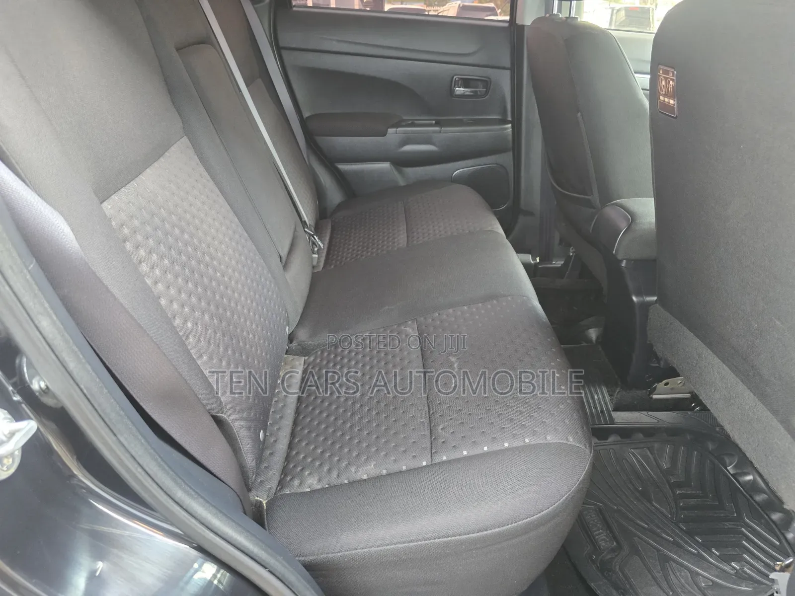 Mitsubishi RVR 2010 Black