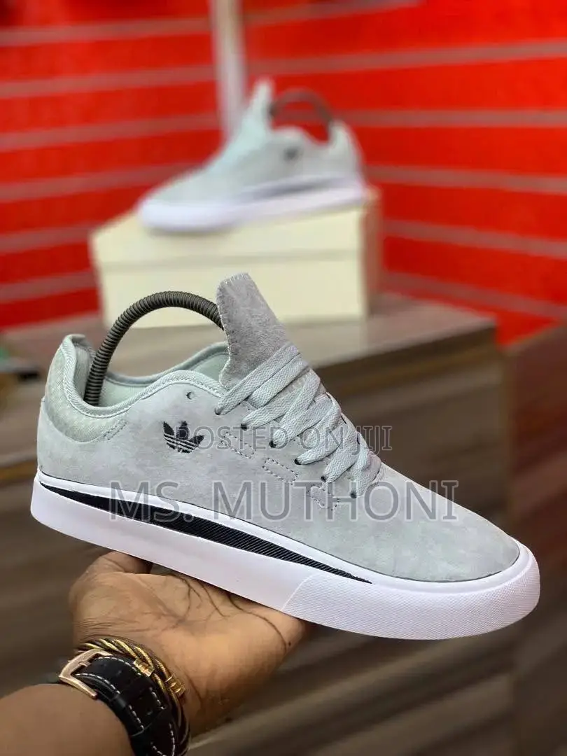 Men’S Adidas Suede Sneakers Size 40-45