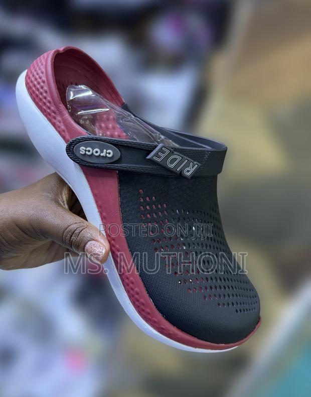Quality Lightweight, Soft, Breathable Crocs Size 40-45 - thumbnail 2