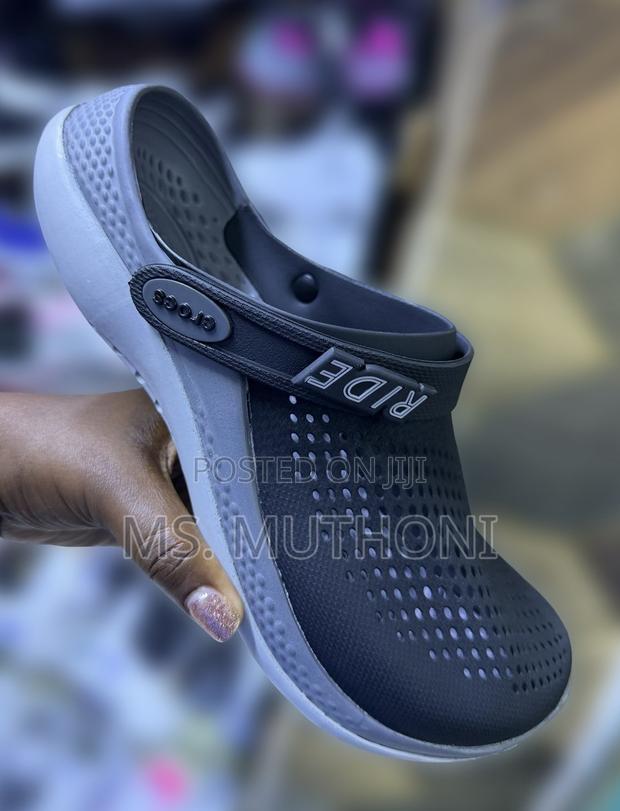 Quality Lightweight, Soft, Breathable Crocs Size 40-45 - thumbnail 6