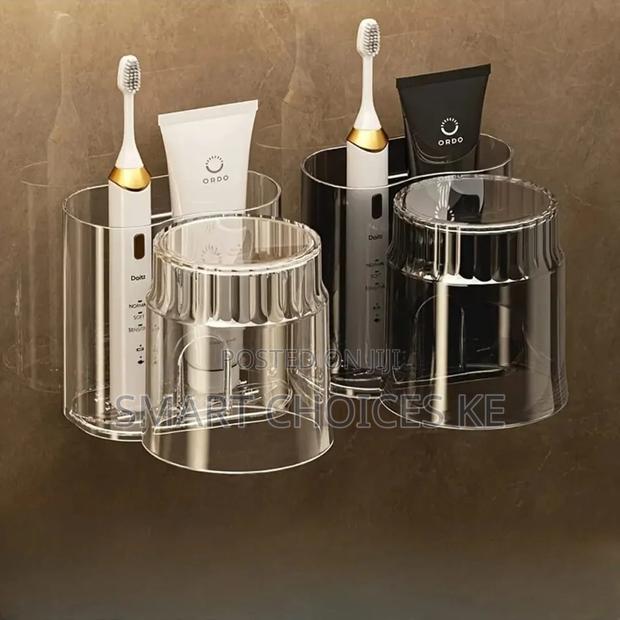 Wall-Mounted Toothbrush Holder With Gargle Cup