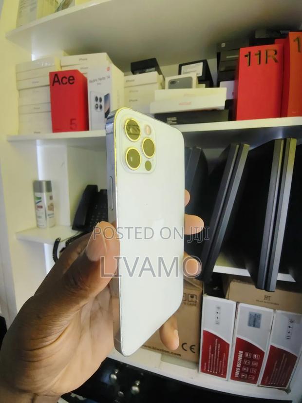 Apple iPhone 12 Pro 256 GB Gold - thumbnail 2