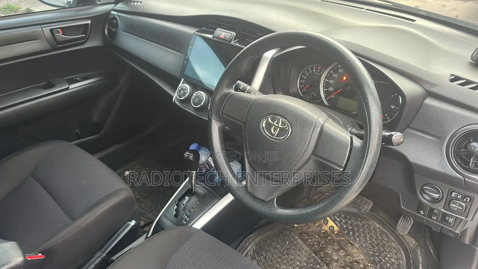Toyota Voxy 2012 Silver