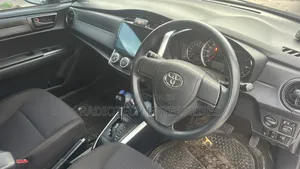 Toyota Voxy 2012 Silver