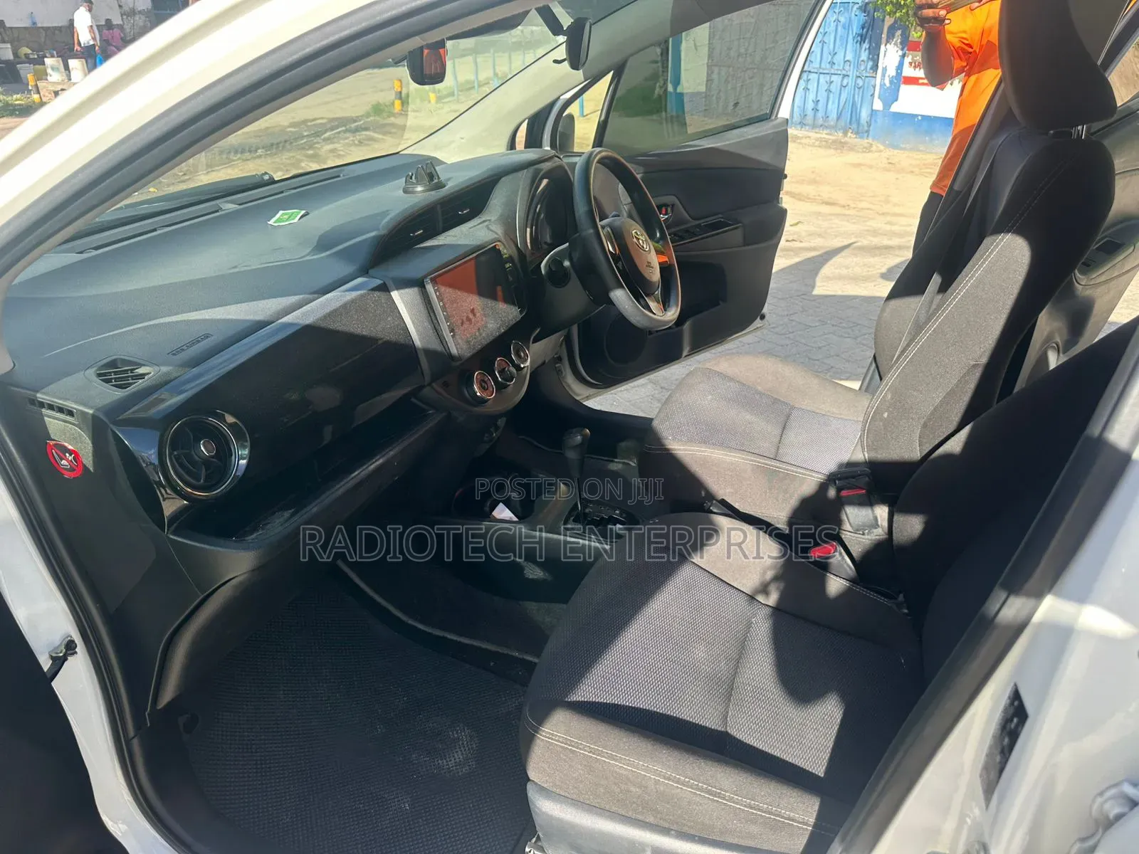 Toyota Voxy 2012 Silver