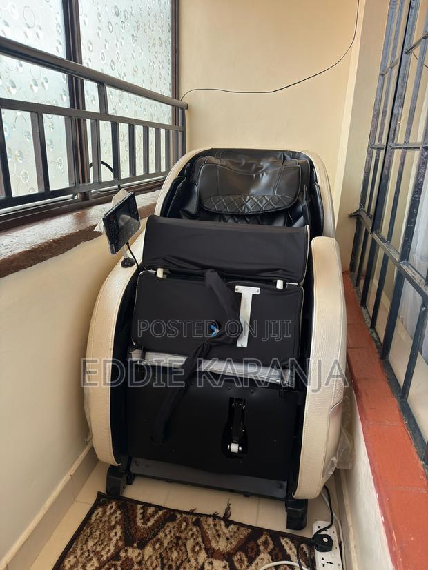 Premium Leather Massage Chair - thumbnail 3