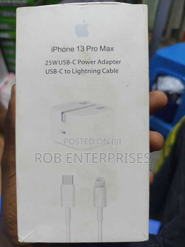 iPhone 13 Charger - thumbnail 2