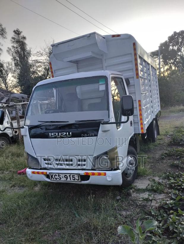 Isuzu NKR 2018