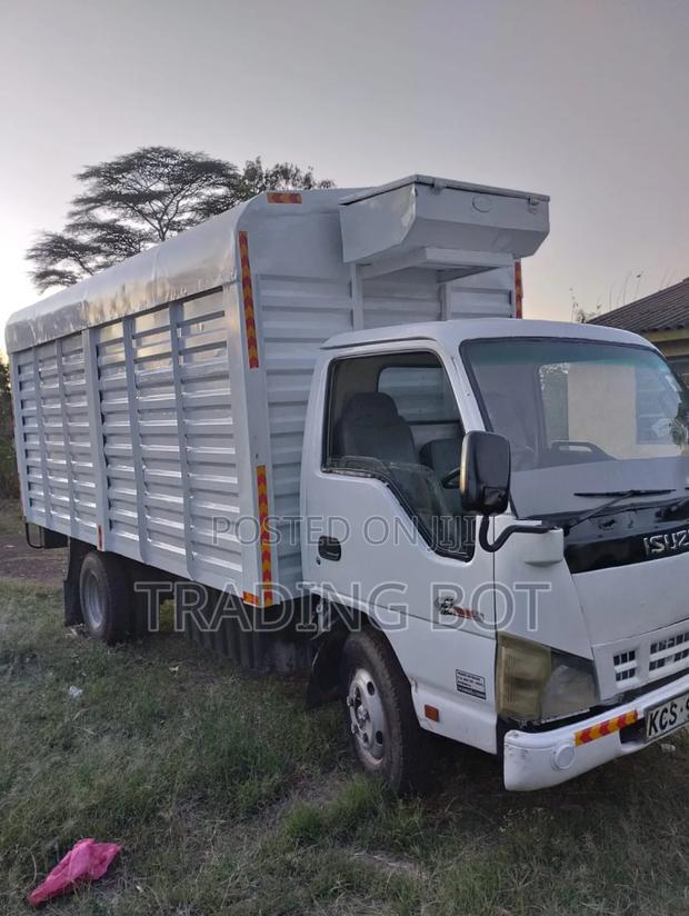 Isuzu NKR 2018 - thumbnail 4
