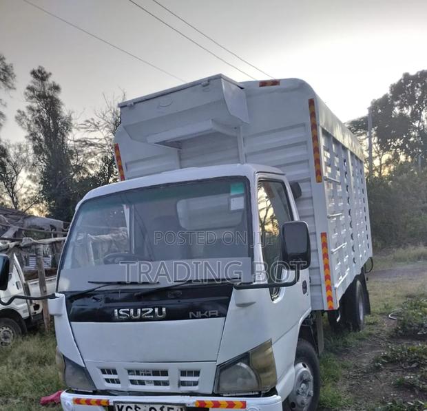 Isuzu NKR 2018 - thumbnail 5