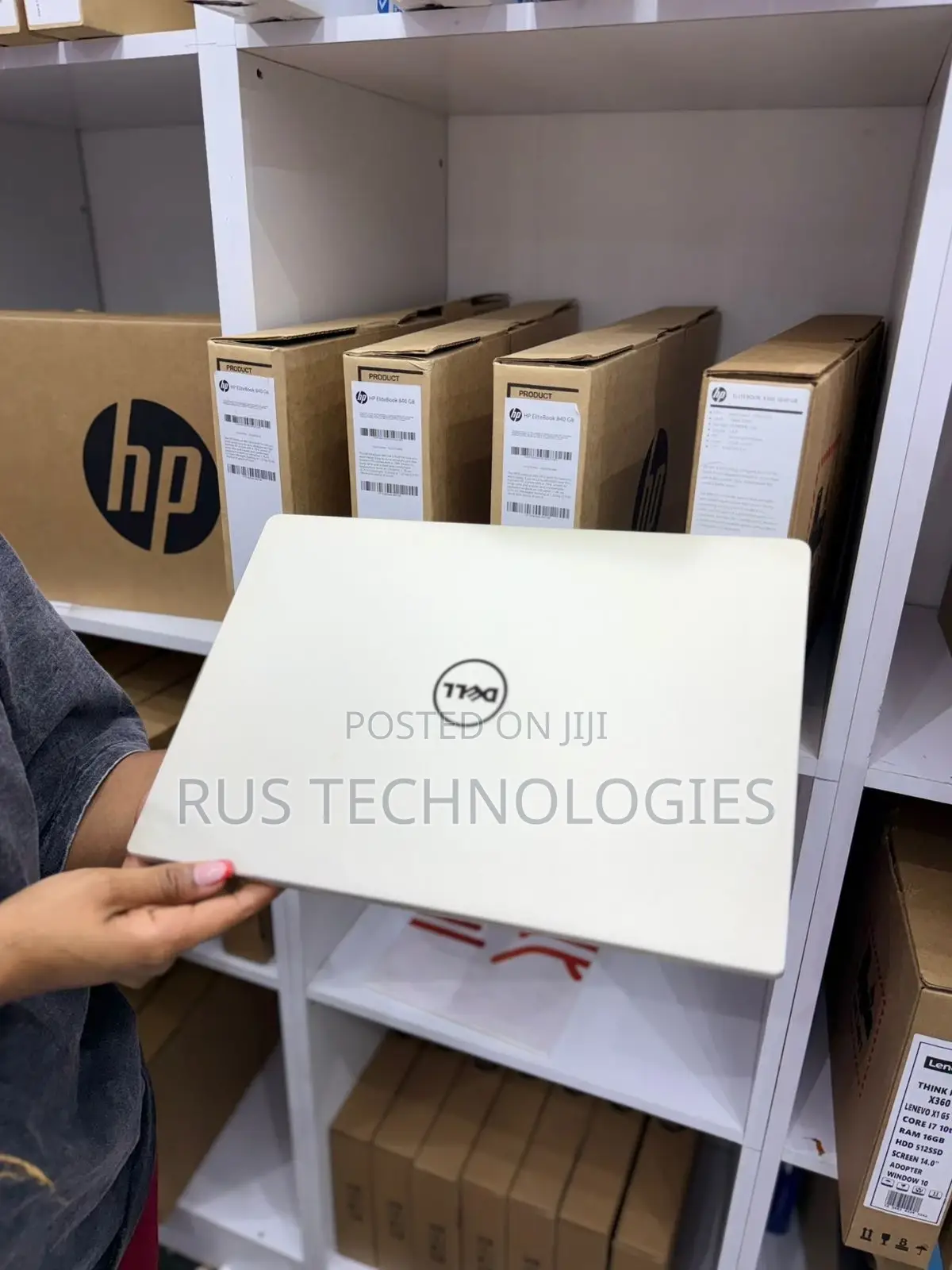 New Laptop Dell Inspiron 15 7573 8GB Intel Core i7 SSD 256GB