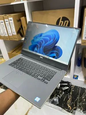 New Laptop Dell Inspiron 15 7573 8GB Intel Core i7 SSD 256GB