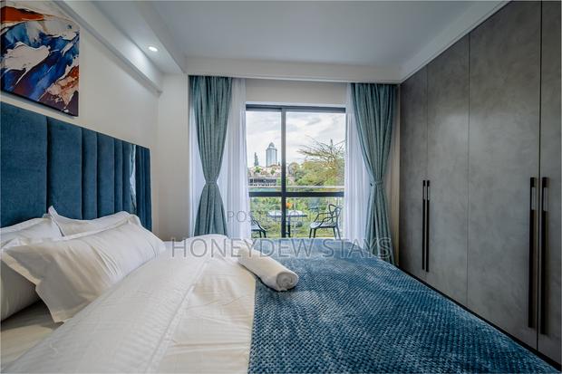 Airbnb 2br Riverside Apartment With Serenity Modern Comfort. - thumbnail 12