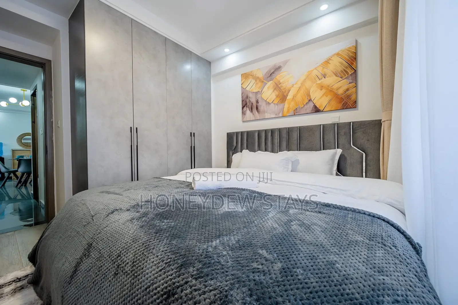 Airbnb 2br Riverside Apartment With Serenity Modern Comfort.