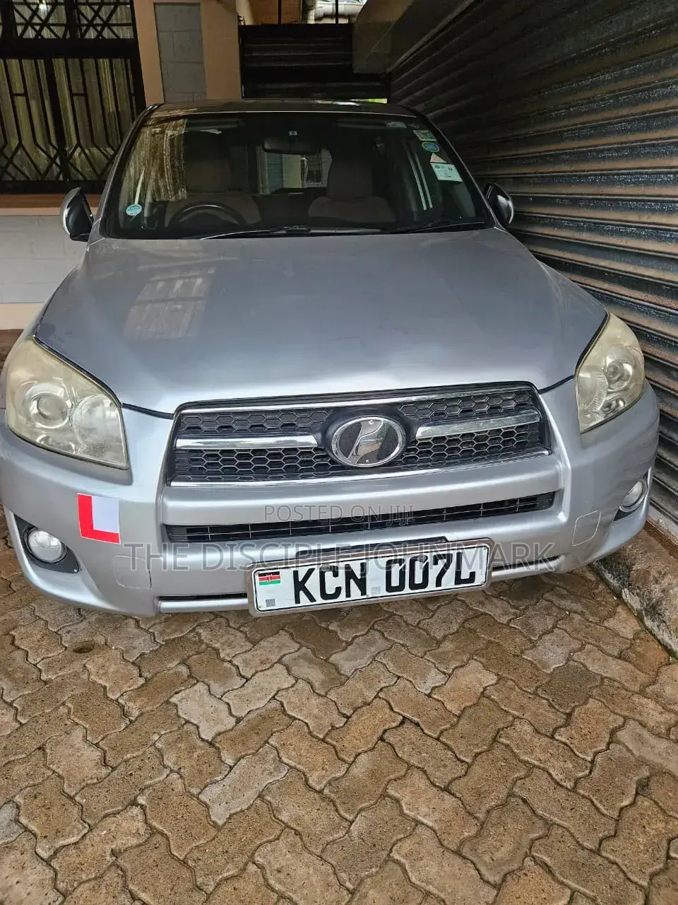 Toyota RAV4 2011 Silver