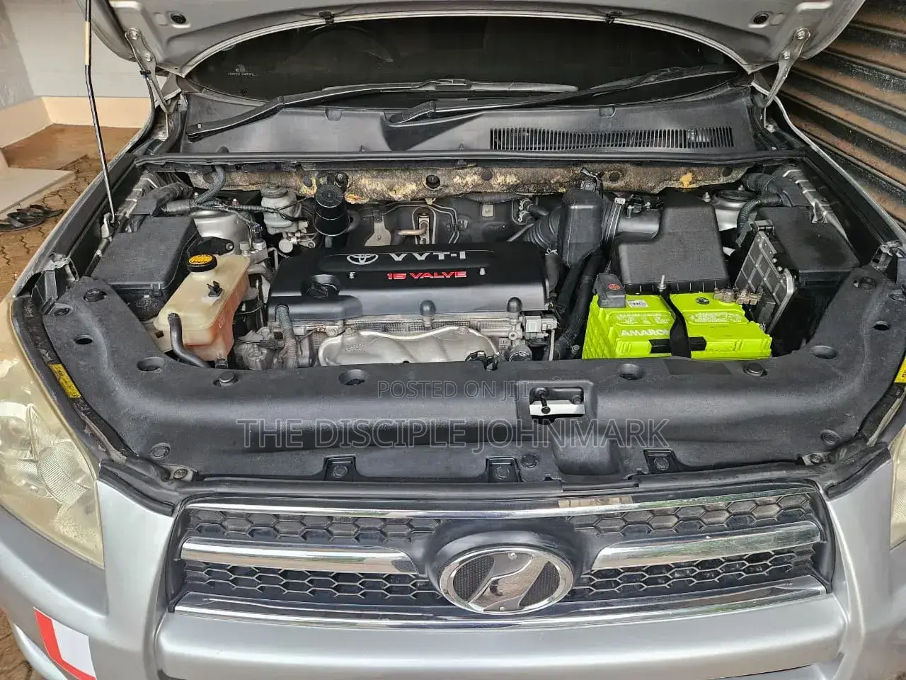 Toyota RAV4 2011 Silver