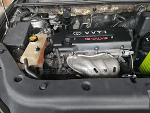 Toyota RAV4 2011 Silver