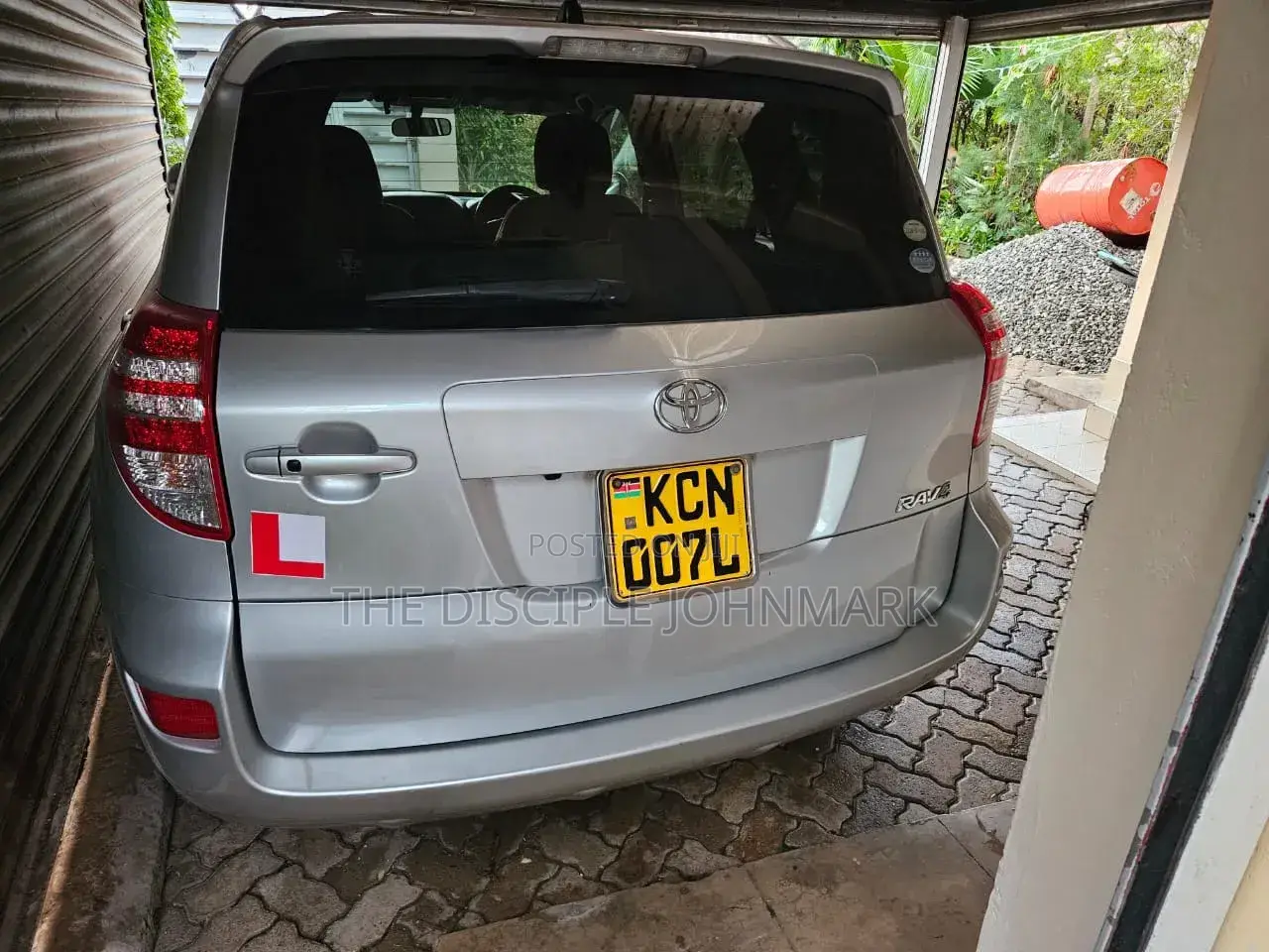Toyota RAV4 2011 Silver