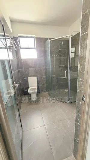 5bdrm Apartment in Valley Arcade for sale