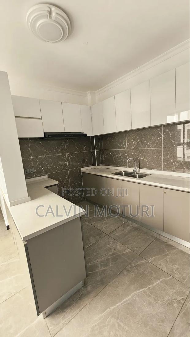 5bdrm Apartment in Valley Arcade for sale - thumbnail 5