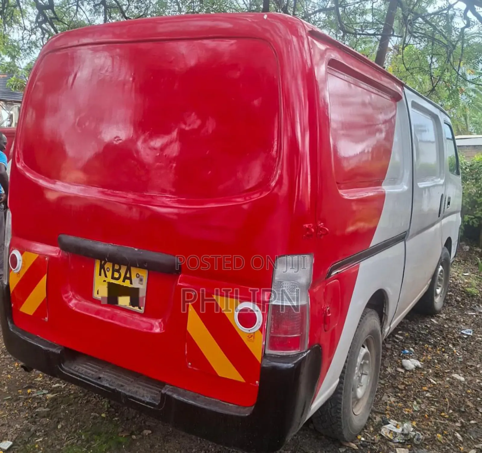 Nissan Caravan 2003 White