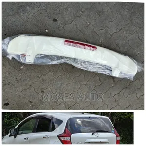 Nissan Note 2018 Spoiler