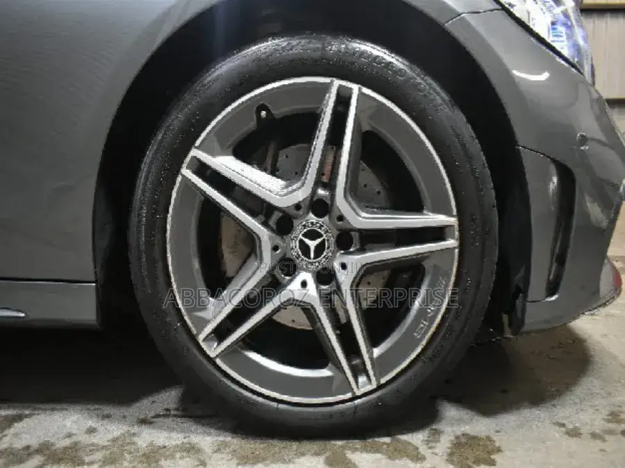 Mercedes-Benz C200 2020 Gray