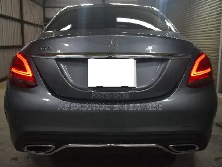 Mercedes-Benz C200 2020 Gray