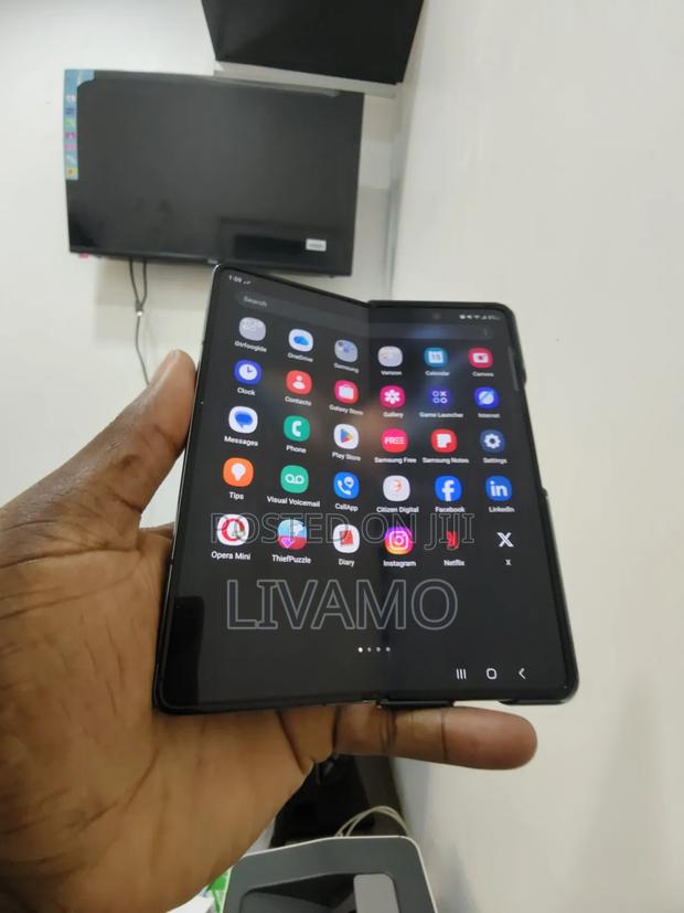 Samsung Galaxy Z Fold4 256 GB Green - thumbnail 3