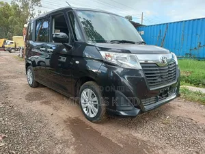 Toyota Roomy 1.0 FWD 2018 Black