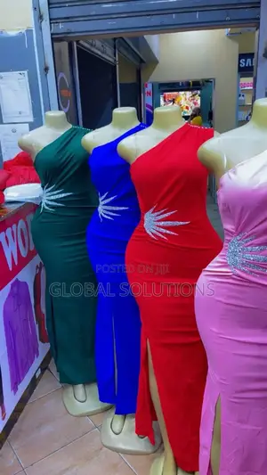 Elegant Bandage Dresses With a One-Shoulder Neckline