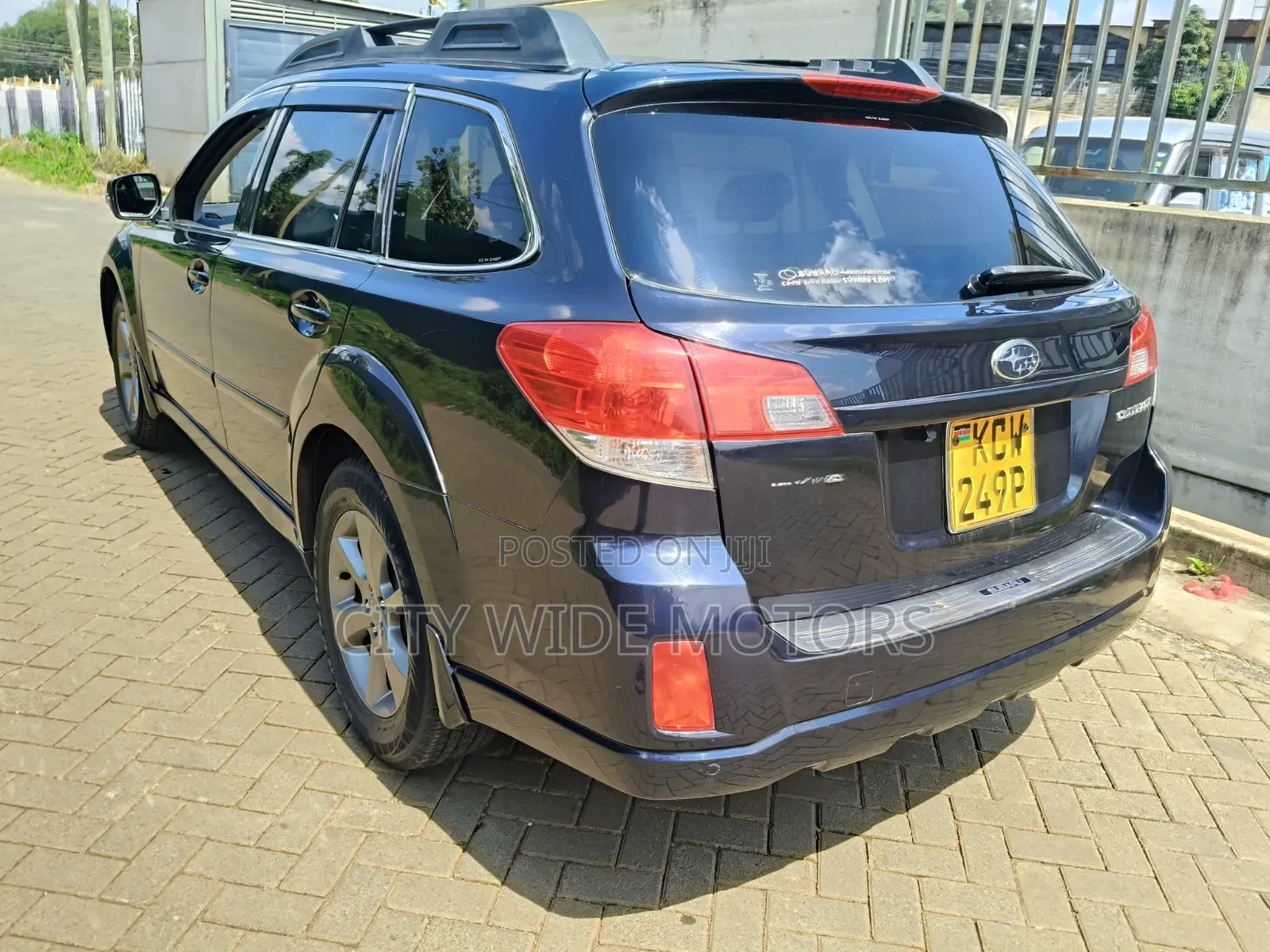 Subaru Outback 2013 Blue