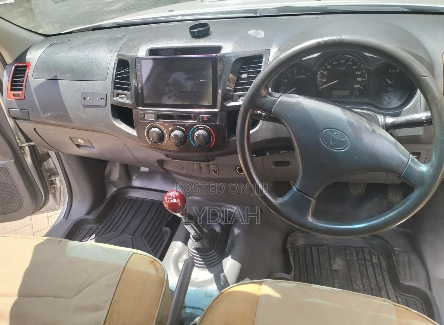 Toyota Hilux 2014 Silver