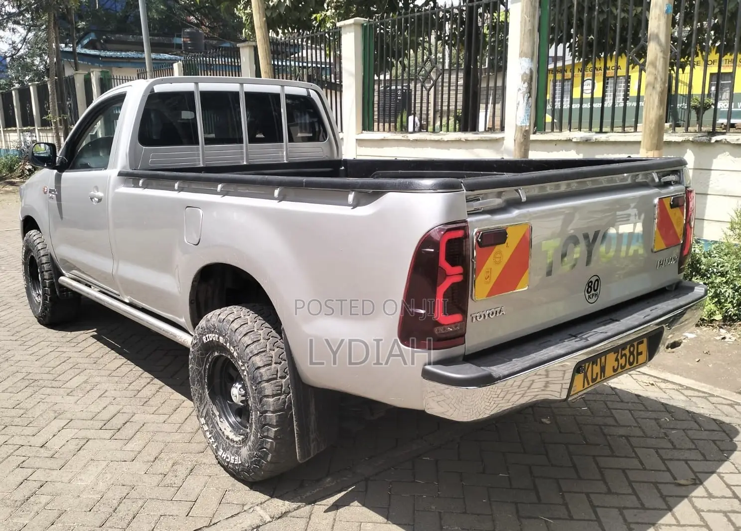 Toyota Hilux 2014 Silver