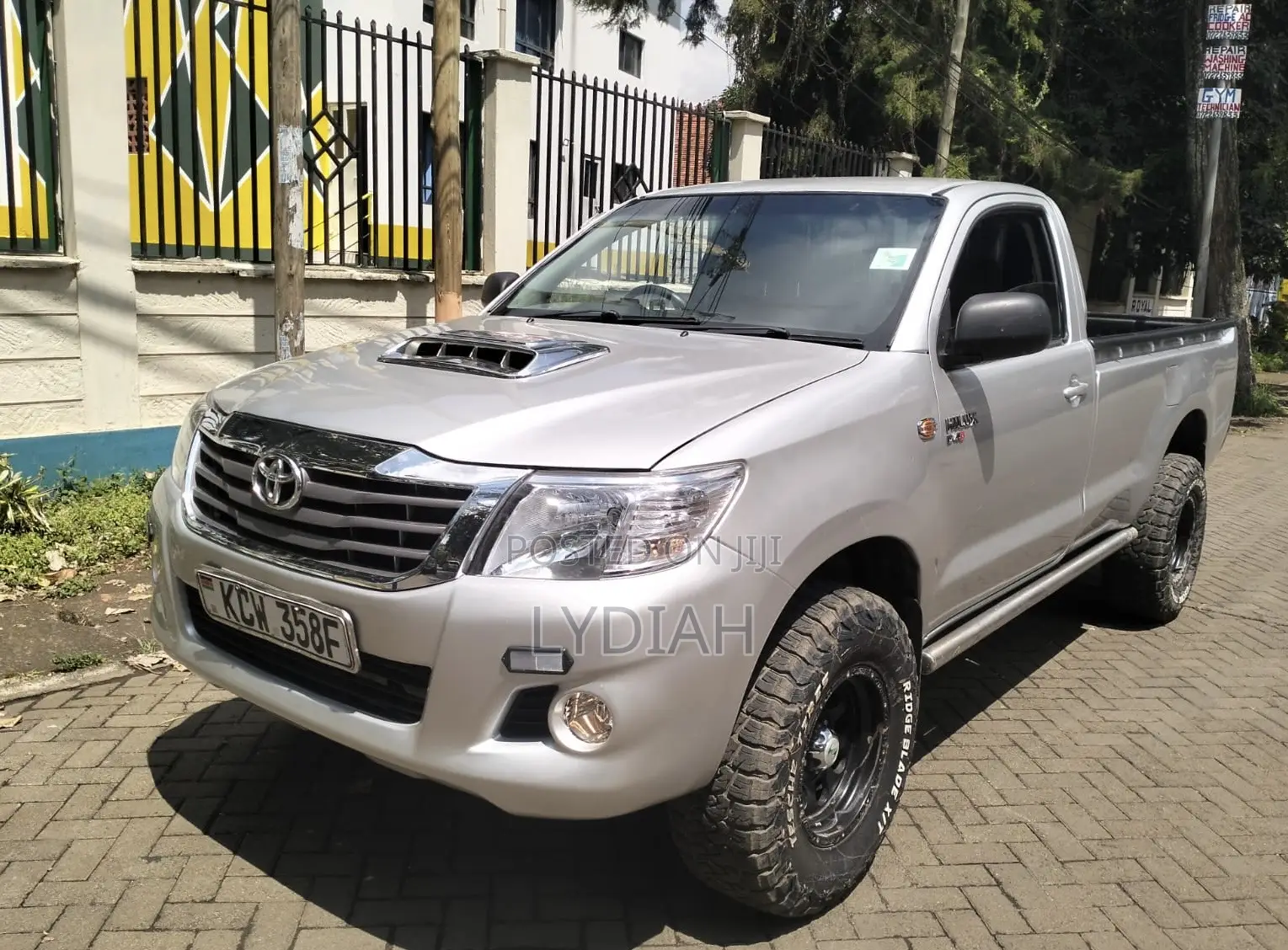 Toyota Hilux 2014 Silver