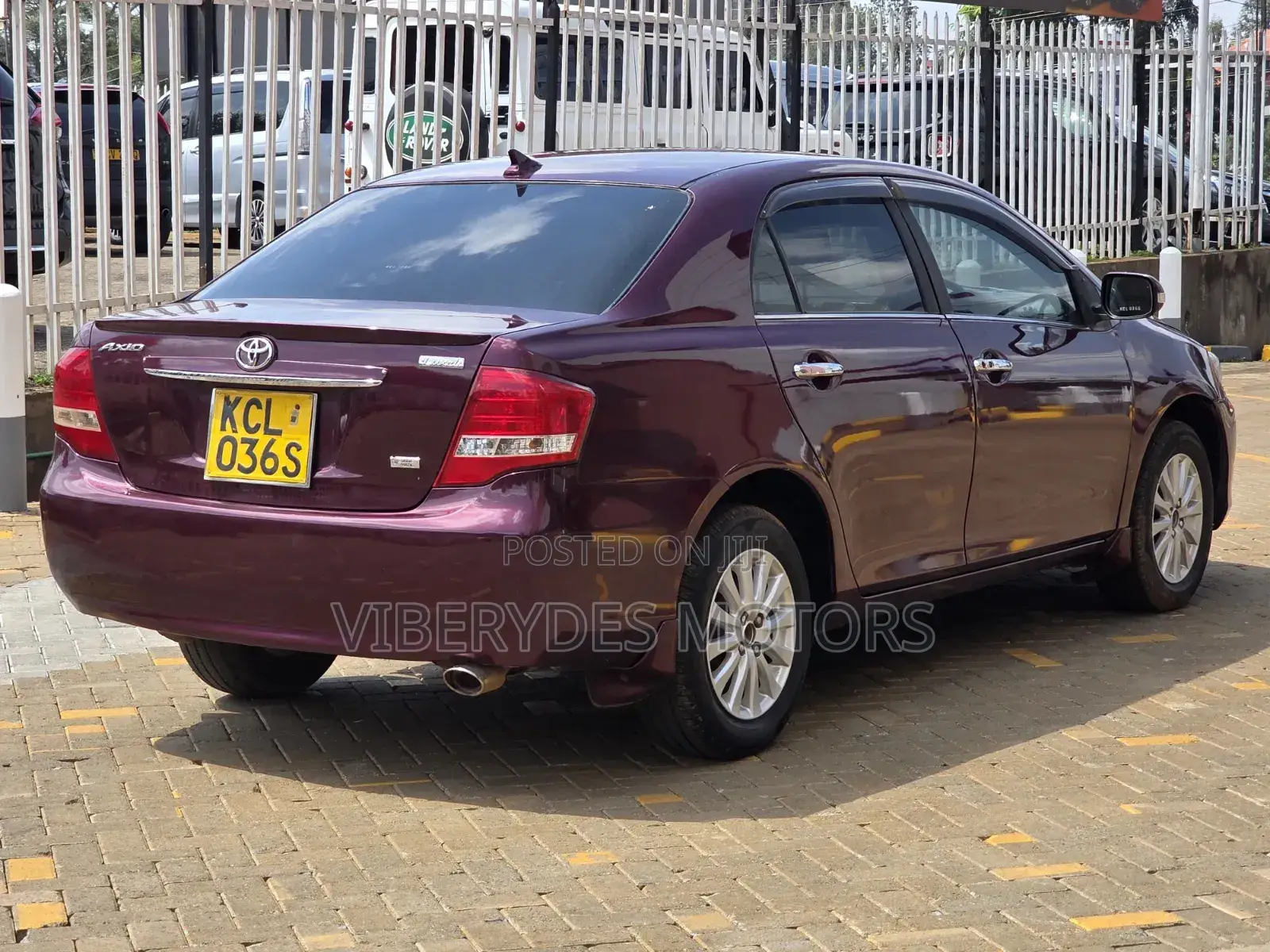 Toyota Axio 2010 Maroon