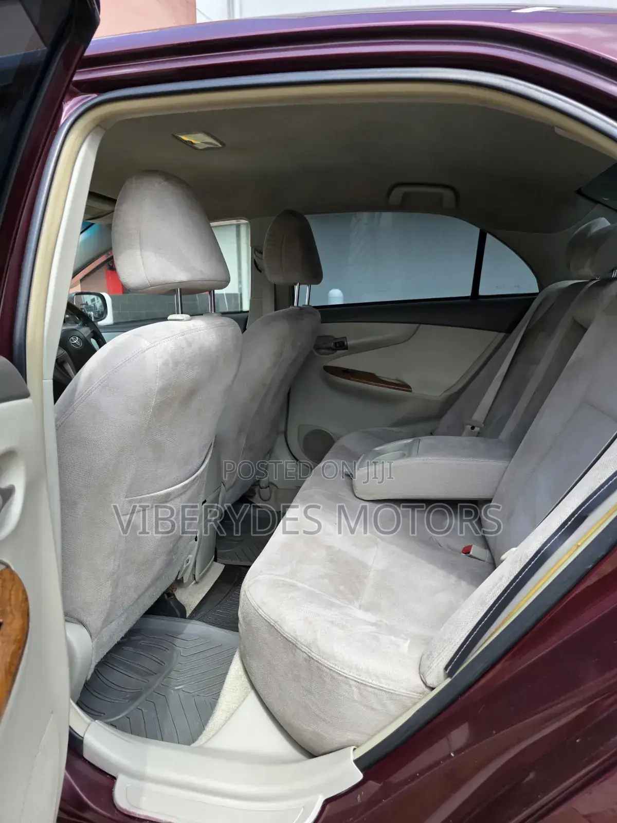 Toyota Axio 2010 Maroon