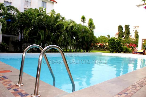 One Bedroom Nyali With Pool,Ac, Wifi And 3mins Walk To The Beach Nyali