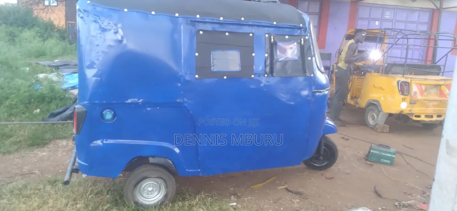 Piaggio 2022 Blue