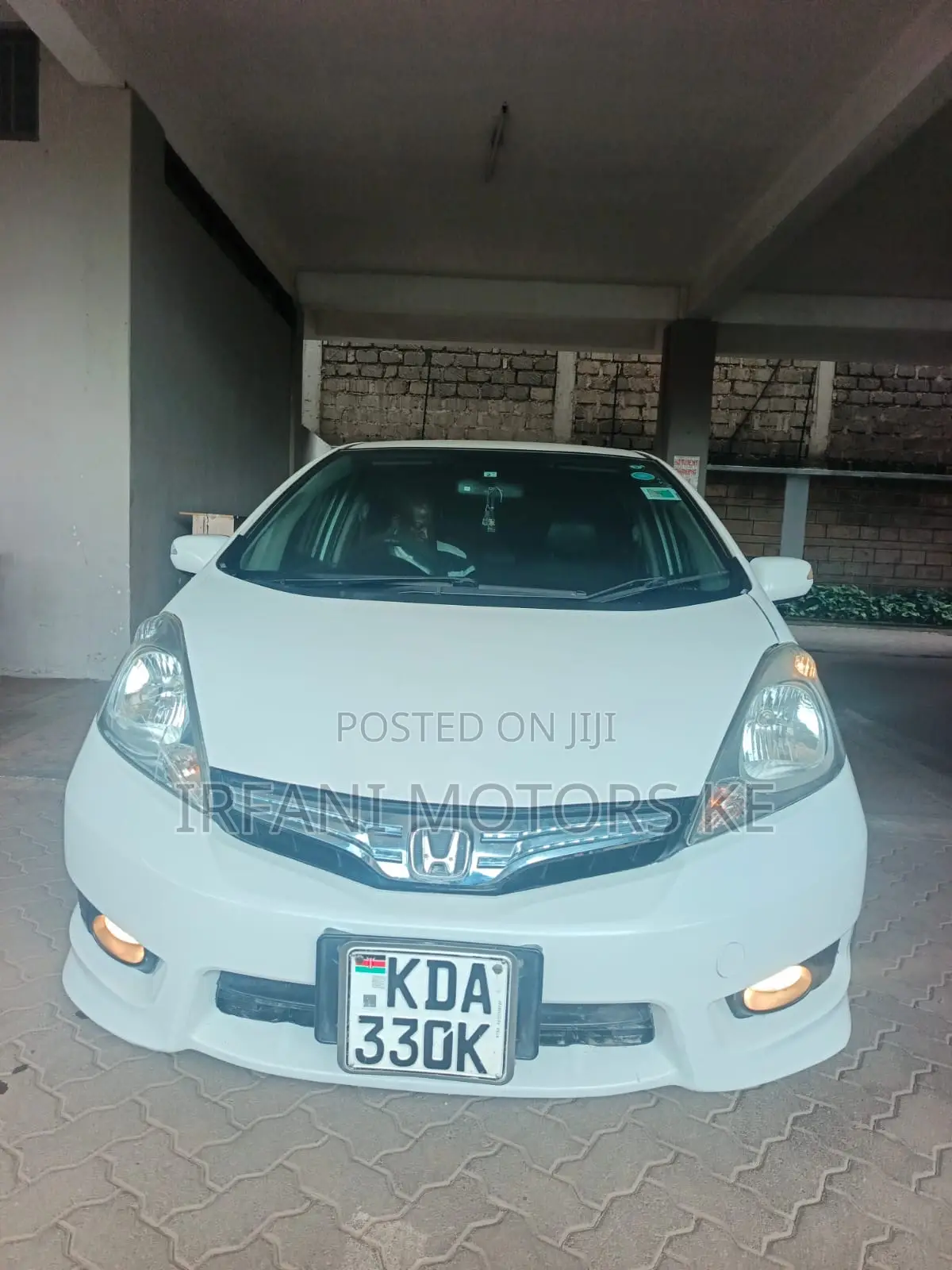 Honda Fit Shuttle 1.3 Hybrid 2WD 2013 White