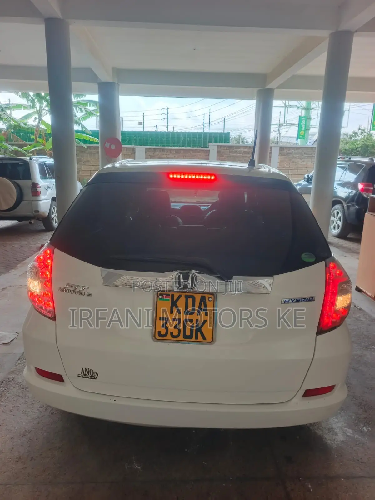 Honda Fit Shuttle 1.3 Hybrid 2WD 2013 White