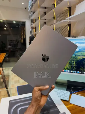 Laptop Apple MacBook Pro 2023 M2 Pro 16GB Apple M2 SSD 512GB
