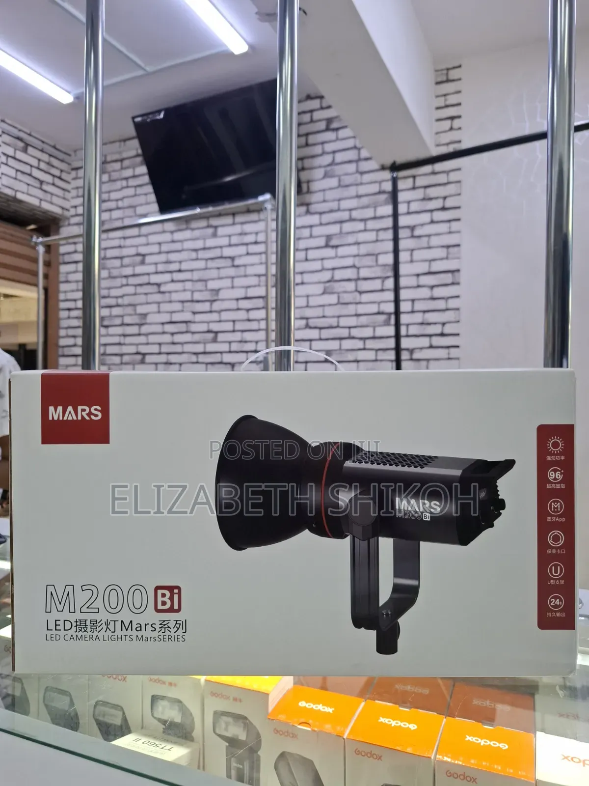 Triopo M200bi Studio Led Video Lighting 200w Bi-Color Bowens Mount